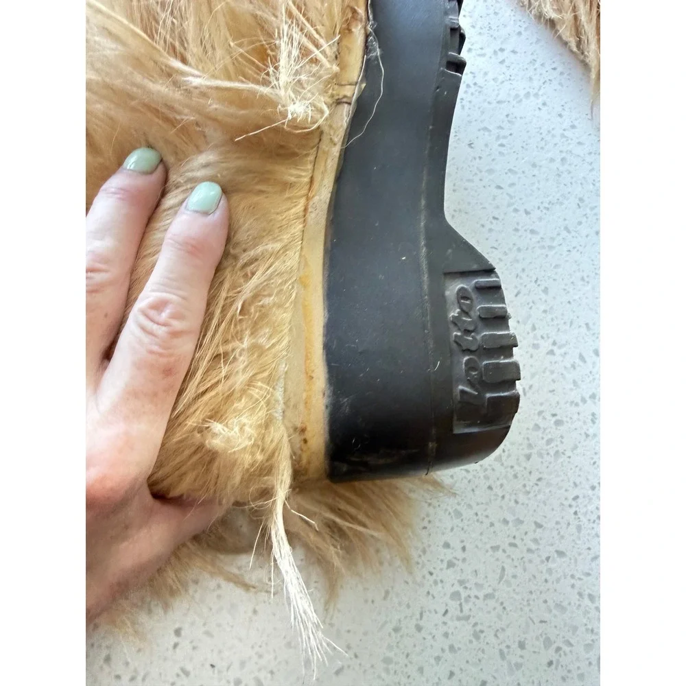 Vintage Lotto Yeti Fur Apres Ski Boots Beige Shaggy Lug Sole Rare